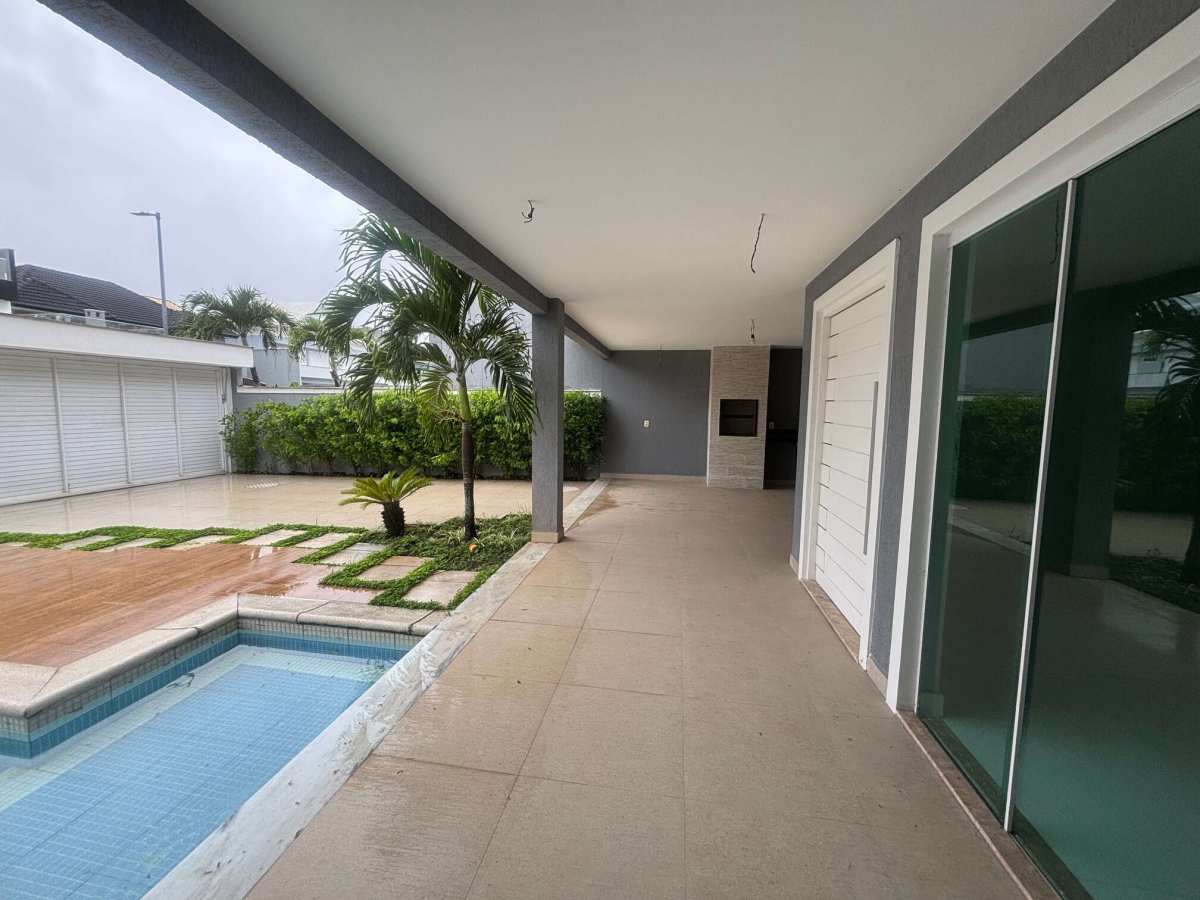 Casa de condomínio à venda com 5 quartos - ,